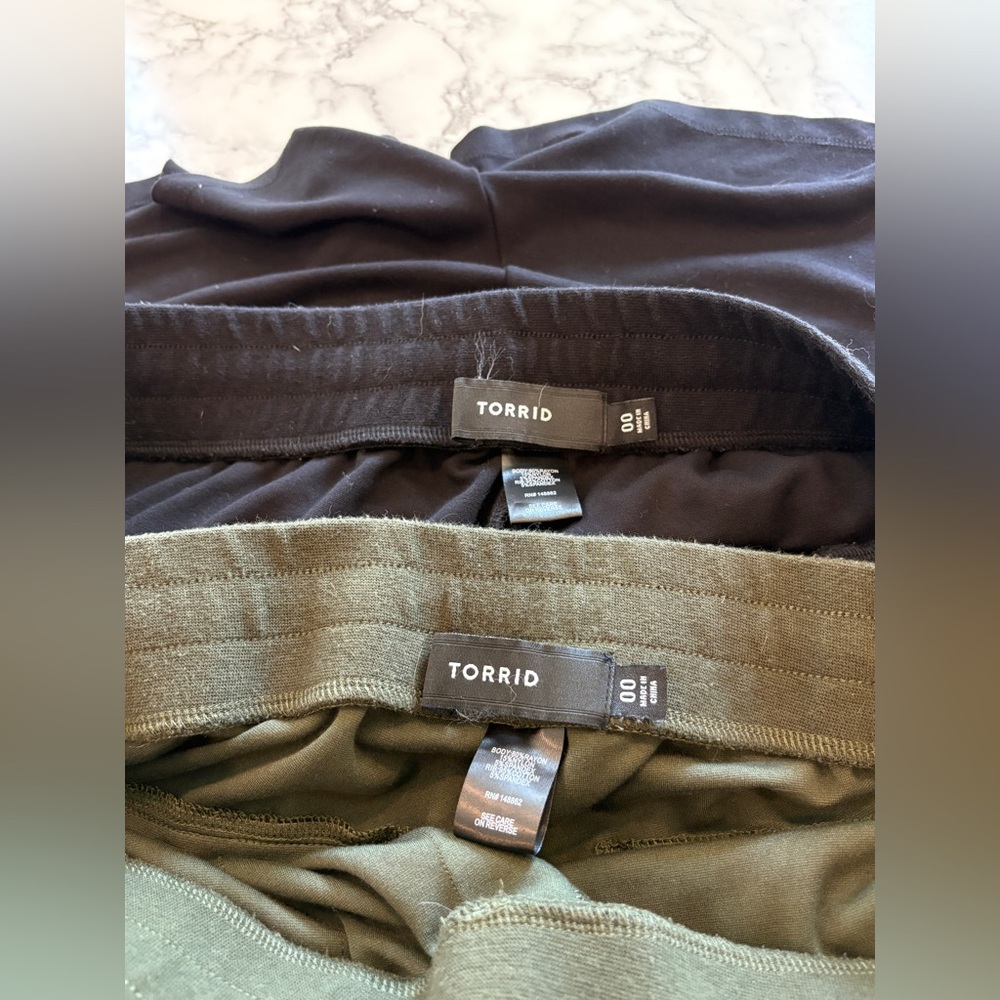BUNDLE OF 2 - Torrid Drawstring Stretchy Shorts, Size 00X M/L 10 Black and Olive - Picture 8 of 10